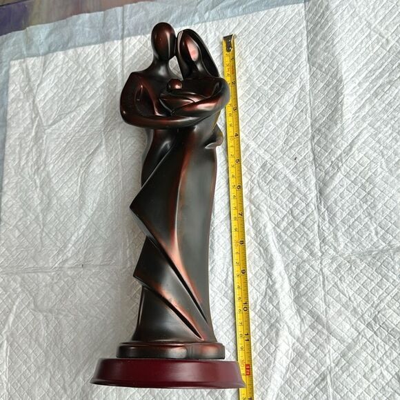 Herco gifts bronze tone young family baby figurine - Picture 6 of 6